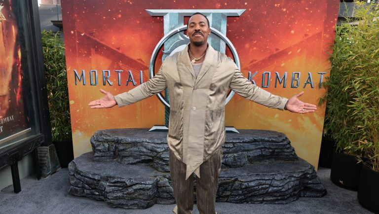 Imagen destacada deJax Actor Mehcad Brooks Reveals Struggle With Mortal Kombat Movie Fight Scenes, but Had More Confidence Going Into Mortal Kombat 2